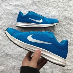 NEW Nike Downshifter 8 - Size 7.5